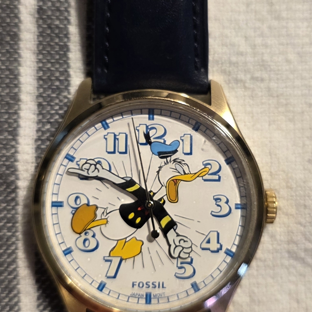 Fossil Donald Duck Watch with Gold and Blue Accents